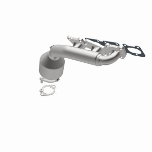 Kia Sorento Catalytic Converter - Magnaflow - OEM Grade Federal/EPA Compliant Direct-Fit - `07-`09