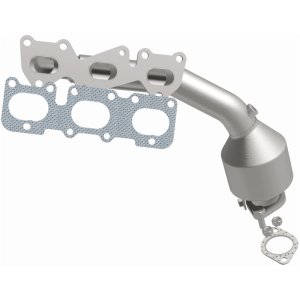 Kia Sorento Catalytic Converter - Magnaflow - OEM Grade Federal/EPA Compliant Direct-Fit - `07-`09