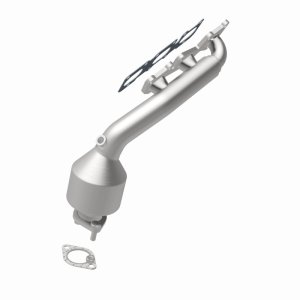 Kia Sorento Catalytic Converter - Magnaflow - OEM Grade Federal/EPA Compliant Direct-Fit - `07-`09