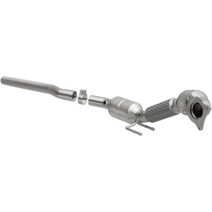 Volkswagen Passat Catalytic Converter - Magnaflow - OEM Grade Direct-Fit - 2010