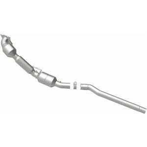 Volkswagen Passat Catalytic Converter - Magnaflow - OEM Grade Direct-Fit - 2010