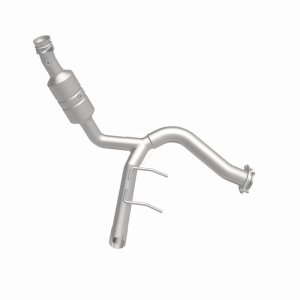 Ford Expedition Catalytic Converter - Magnaflow - OEM Grade Direct-Fit - `09-`14