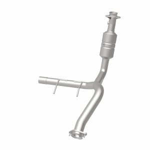 Ford F-150 Catalytic Converter - Magnaflow - OEM Grade Direct-Fit - `09-`10