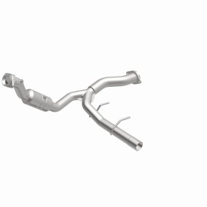 Ford F-150 Catalytic Converter - Underbody - Magnaflow - OEM Grade Direct-Fit - `11-`14