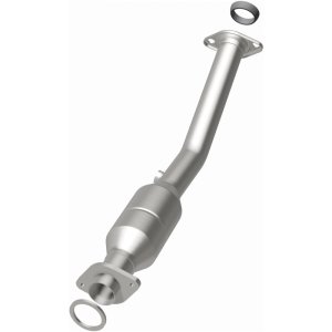 Nissan Juke Catalytic Converter - Underbody - Magnaflow - Direct-Fit - `11-`17