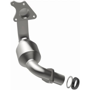 Nissan Juke Catalytic Converter - Underbody - Magnaflow - OEM Grade Direct-Fit - `11-`17