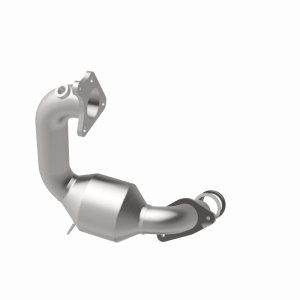 Nissan Juke Catalytic Converter - Underbody - Magnaflow - OEM Grade Direct-Fit - `11-`17