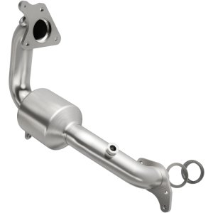 Nissan Juke Catalytic Converter - Magnaflow - OEM Grade Direct-Fit - `11-`17