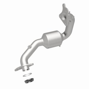 Nissan Juke Catalytic Converter - Magnaflow - OEM Grade Direct-Fit - `11-`17