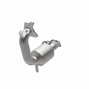 Nissan Juke Catalytic Converter - Magnaflow - OEM Grade Direct-Fit - `11-`17