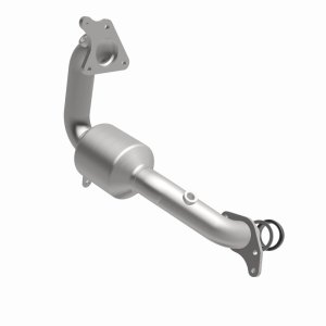Nissan Juke Catalytic Converter - Magnaflow - OEM Grade Direct-Fit - `11-`17
