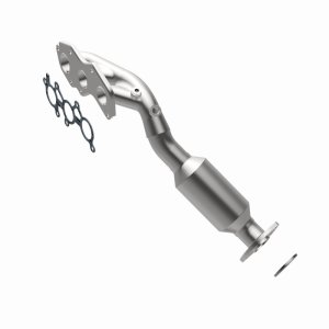 Lexus IS300 Catalytic Converter - Magnaflow - OEM Grade Federal Direct-Fit - `16-`17