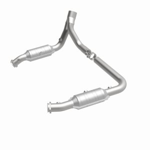 Dodge Ram Catalytic Converter - Magnaflow - Direct Fit, OEM Grade - `07-`08 Dodge Ram Catalytic Converter - Magnaflow - Direct Fit, OEM Grade - `07-`08
