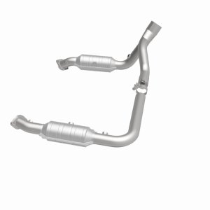 Dodge Ram Catalytic Converter - Magnaflow - Direct Fit, OEM Grade - `07-`08 Dodge Ram Catalytic Converter - Magnaflow - Direct Fit, OEM Grade - `07-`08