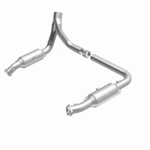 Dodge Ram Catalytic Converter - Magnaflow - Direct Fit, OEM Grade - `07-`08 Dodge Ram Catalytic Converter - Magnaflow - Direct Fit, OEM Grade - `07-`08