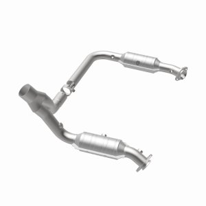 Dodge Ram Catalytic Converter - Magnaflow - Direct Fit, OEM Grade - `07-`08 Dodge Ram Catalytic Converter - Magnaflow - Direct Fit, OEM Grade - `07-`08