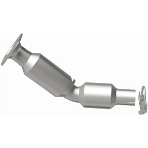Toyota Prius Plug-In Catalytic Converter - Underbody - Magnaflow - OEM Grade Direct-Fit - `12-`15