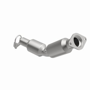 Toyota Prius Plug-In Catalytic Converter - Underbody - Magnaflow - OEM Grade Direct-Fit - `12-`15