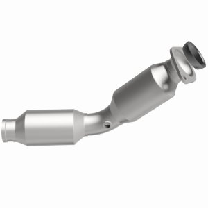 Toyota Prius V Catalytic Converter - Underbody - Magnaflow - Direct Fit Converter - `12-`17