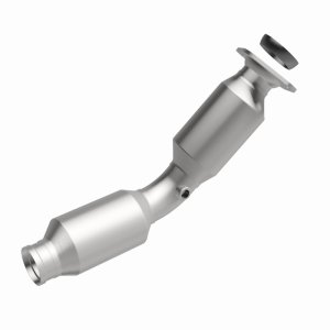 Toyota Prius V Catalytic Converter - Underbody - Magnaflow - Direct Fit Converter - `12-`17