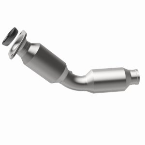 Toyota Prius V Catalytic Converter - Underbody - Magnaflow - Direct Fit Converter - `12-`17
