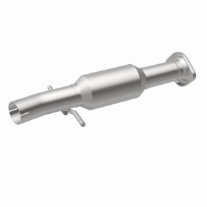 Toyota Highlander Catalytic Converter - Magnaflow - OEM Grade Direct-Fit - `14-`16