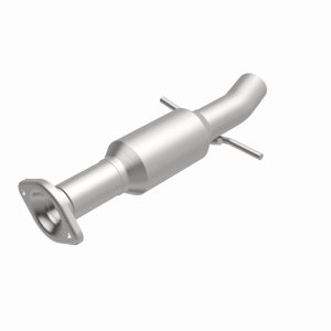 Toyota Highlander Catalytic Converter - Magnaflow - OEM Grade Direct-Fit - `14-`16