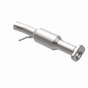 Toyota Highlander Catalytic Converter - Magnaflow - OEM Grade Direct-Fit - `14-`16