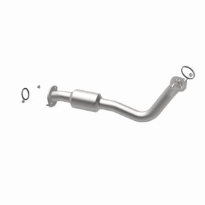 Toyota RAV4 Catalytic Converter - Underbody - Magnaflow - Direct Fit - `13-`18