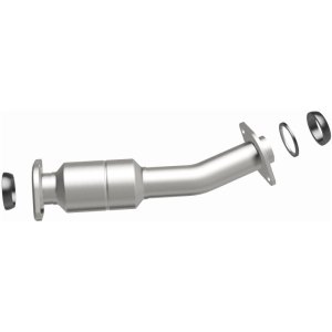 Toyota Sienna Catalytic Converter - Underbody - Magnaflow - Direct Fit, OEM Grade - `11-`16