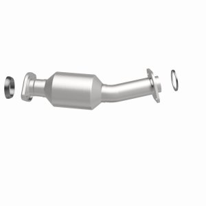 Toyota Sienna Catalytic Converter - Magnaflow - OEM Grade Direct-Fit - 2011
