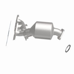 Toyota Avalon Catalytic Converter - Magnaflow - Direct Fit - 2012