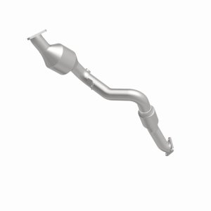 Volkswagen Touareg Catalytic Converter - Underbody - Magnaflow - OEM Grade Direct-Fit - `08-`10