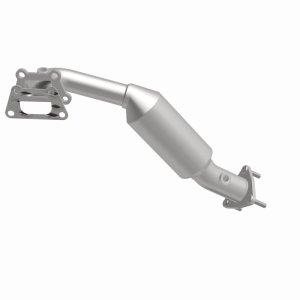 GMC Canyon Catalytic Converter - Underbody - Magnaflow - Direct Fit - `15-`16