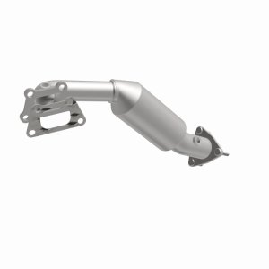 GMC Canyon Catalytic Converter - Underbody - Magnaflow - Direct Fit - `15-`16