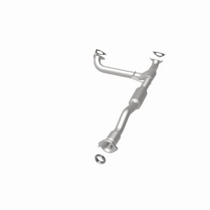 Chevrolet Colorado Catalytic Converter - Underbody - Magnaflow - OEM Grade Direct-Fit - `15-`22
