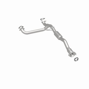 GMC Canyon Catalytic Converter - Underbody - Magnaflow - OEM Grade Direct-Fit - `15-`22