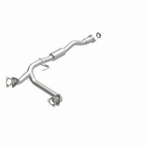 GMC Canyon Catalytic Converter - Underbody - Magnaflow - OEM Grade Direct-Fit - `15-`22