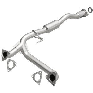 GMC Canyon Catalytic Converter - Underbody - Magnaflow - OEM Grade Direct-Fit - `15-`22