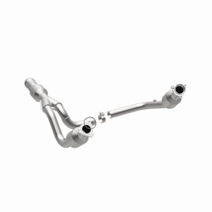 Cadillac Escalade Catalytic Converter - Magnaflow - OEM Grade Direct-Fit - `15-`20