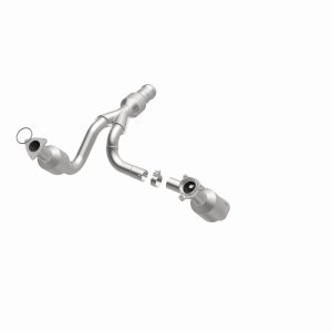 Cadillac Escalade Catalytic Converter - Magnaflow - OEM Grade Direct-Fit - `15-`20