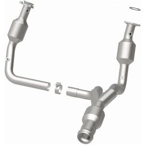 Cadillac Escalade Catalytic Converter - Magnaflow - OEM Grade Direct-Fit - `15-`20
