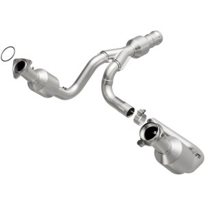 Cadillac Escalade Catalytic Converter - Magnaflow - OEM Grade Direct-Fit - `15-`20