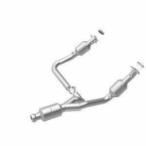 GMC Sierra 1500 Catalytic Converter - Magnaflow - Direct-Fit - `14-`16