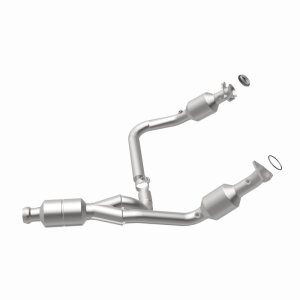 GMC Sierra 1500 Catalytic Converter - Magnaflow - Direct-Fit - `14-`16