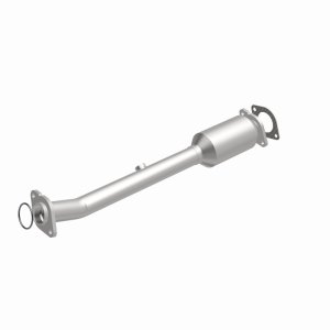 Nissan Frontier Catalytic Converter - Underbody - Magnaflow - Direct-Fit - `11-`15