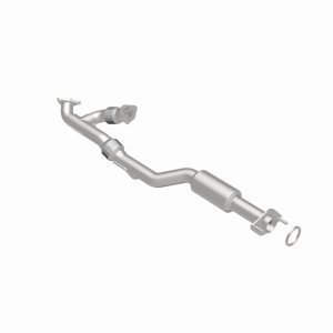 Nissan Pathfinder Catalytic Converter - Magnaflow - Direct-Fit OEM EPA Compliant - `13-`17