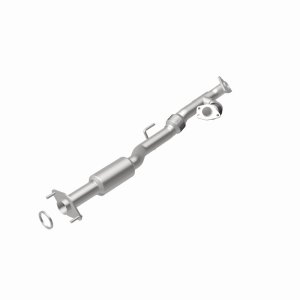 Nissan Pathfinder Catalytic Converter - Magnaflow - Direct-Fit OEM EPA Compliant - `13-`17