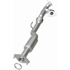 Nissan Pathfinder Catalytic Converter - Magnaflow - Direct-Fit OEM EPA Compliant - `13-`17