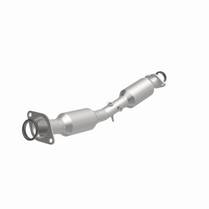 Nissan Sentra Catalytic Converter - Underbody - Magnaflow - Direct Fit - `13-`19